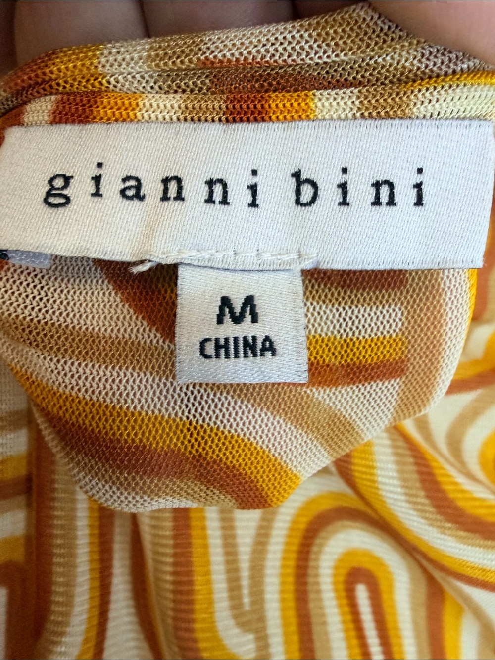 Gianni Bini Retro Mesh Mod Long Sleeve Crew Neck Top Size M - Picture 8 of 9